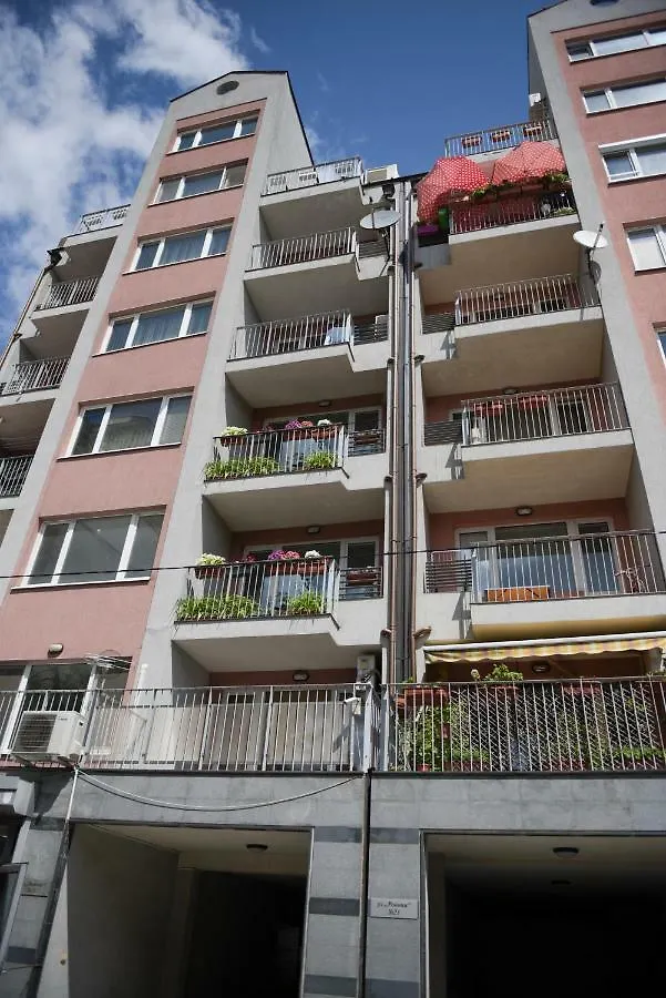 Derelli Deluxe And Derelli Adorable Apartments Sofia