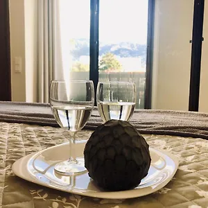 https://blue-river-rua-dr-pita-rooms-with-shared-bathrooms.madeira-islandshotels.com