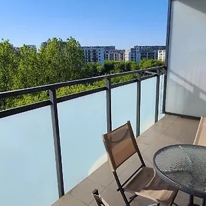 https://wellsituated-1-bedroom-condo-in-warsaw-freeparking.warsawhotelspoland.com