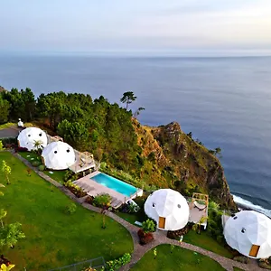 https://vi-naturae-glamping.madeira-islandshotels.com