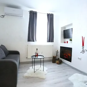 Simona Maria 2 , Bucarest Rumanía